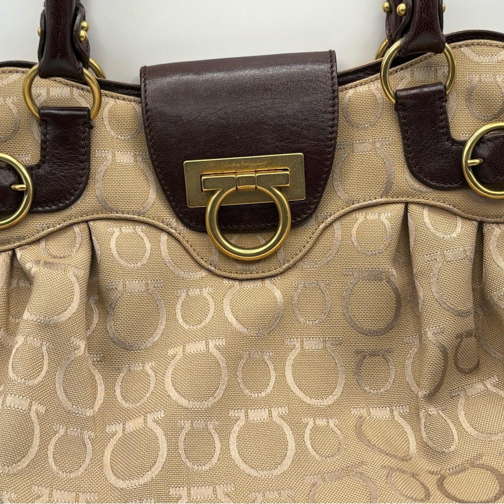 Salvatore Ferragamo Vintage Gancini Brown/cream Canvas/Leather Tote Bag - Picture 2 of 12